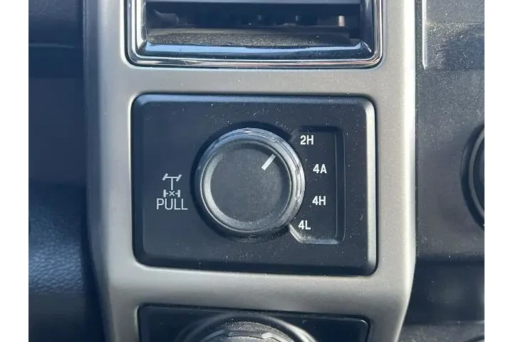 $29995 : Ford F-150 2019 4x4 Lariat 4 image 9