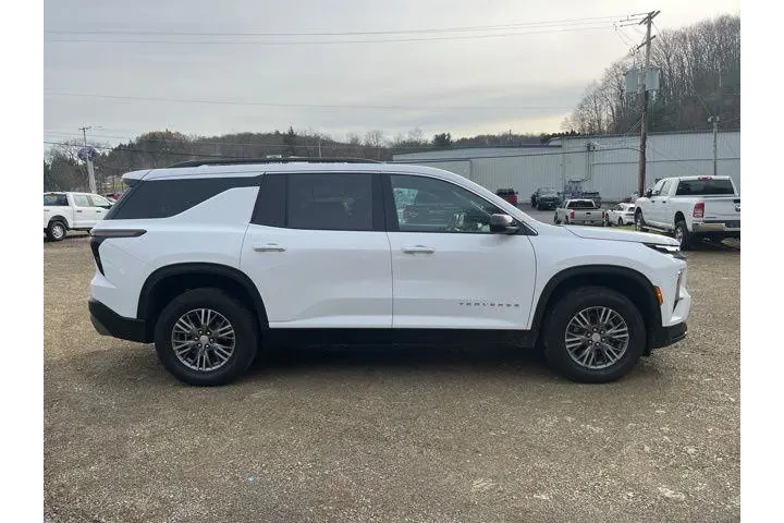 $39607 : Chevrolet Traverse 2025 4X4 image 4