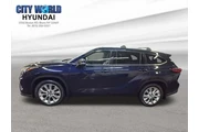$29546 : Toyota Highlander 2021 AWD L thumbnail
