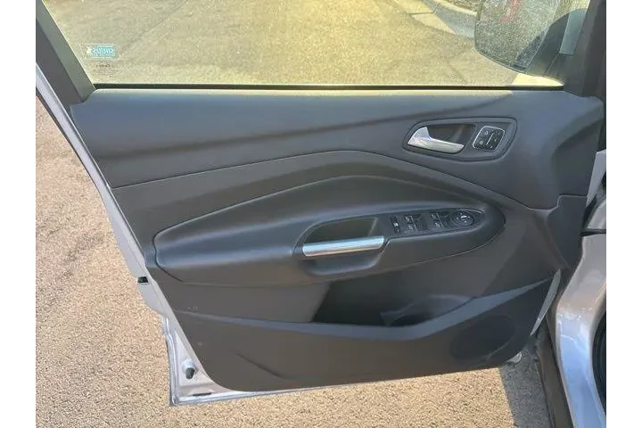 $10000 : Ford Escape 2015 AWD Titaniu image 8