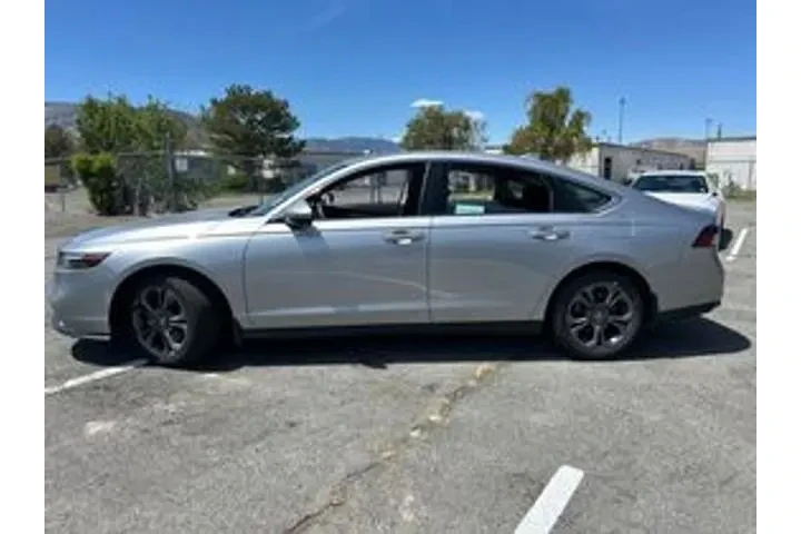 $26500 : Honda Accord 2023 EX 4dr Sed image 8