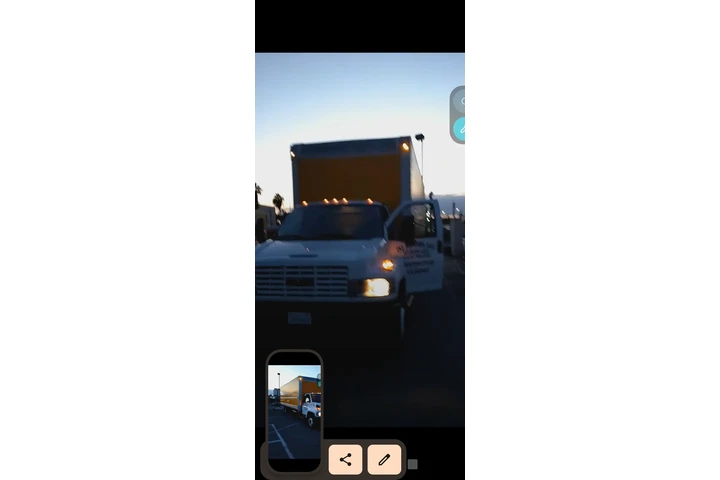 $17 : camion image 2