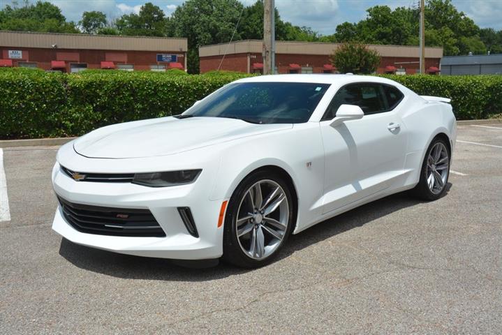 2018 Camaro LT image 1