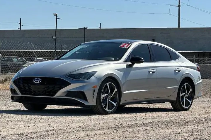 $19888 : Hyundai SONATA 2021 SEL Plus image 9