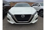 $21988 : Nissan Altima 2022 2.5 SR 4d thumbnail