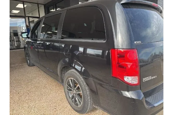 $8533 : Dodge Grand Caravan 2018 GT image 2