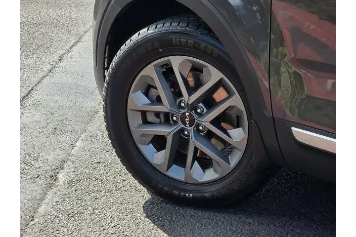 $31516 : Kia Telluride 2024 LX 4dr SU image 8