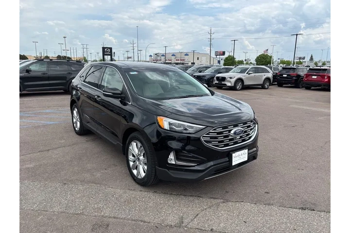 $17490 : 2020 Edge Titanium image 3