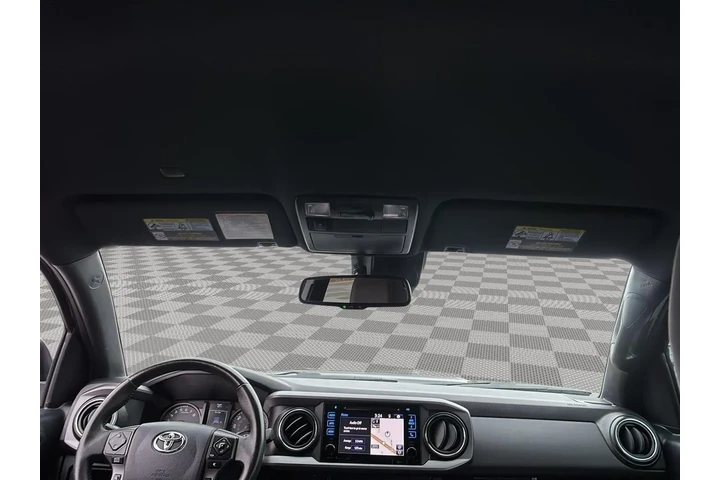 $31989 : Silver Certified 2019 Tacoma image 10