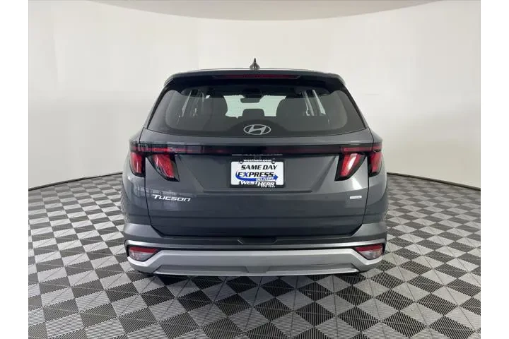 $27905 : Hyundai TUCSON 2025 AWD SE 4 image 9