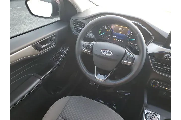 $20898 : Ford Escape Hybrid 2022 SE 4 image 9