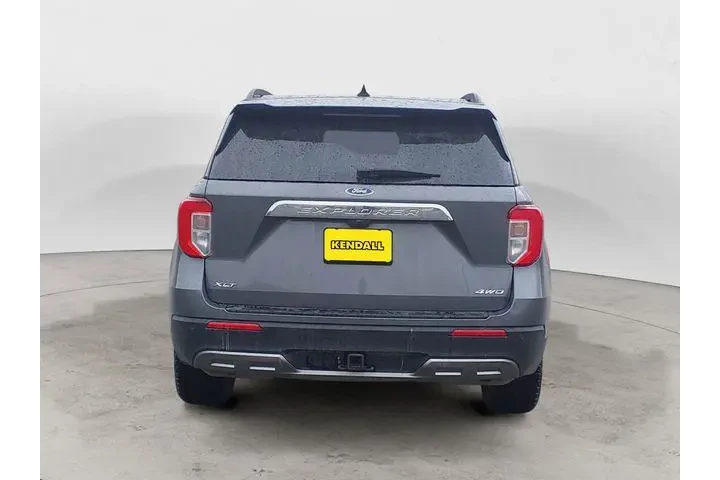 $32988 : Ford Explorer 2023 AWD XLT 4 image 4