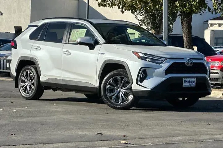 $35499 : Toyota RAV4 Hybrid 2023 AWD image 2