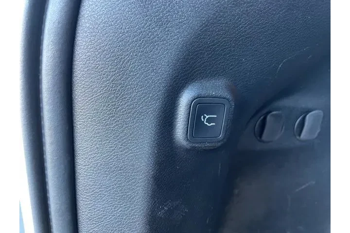 $13990 : Jeep Cherokee 2019 4x4 Latit image 7