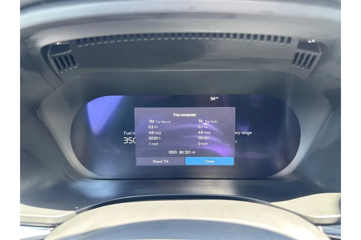 $33710 : 2022 XC60 Recharge Plug-In Hy image 1