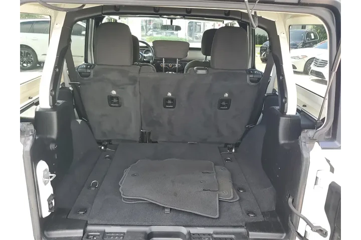 $19995 : Jeep Wrangler Unlimited 2020 image 9