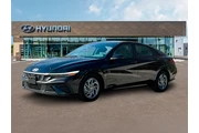 $17498 : Hyundai ELANTRA 2024 SEL 4dr thumbnail