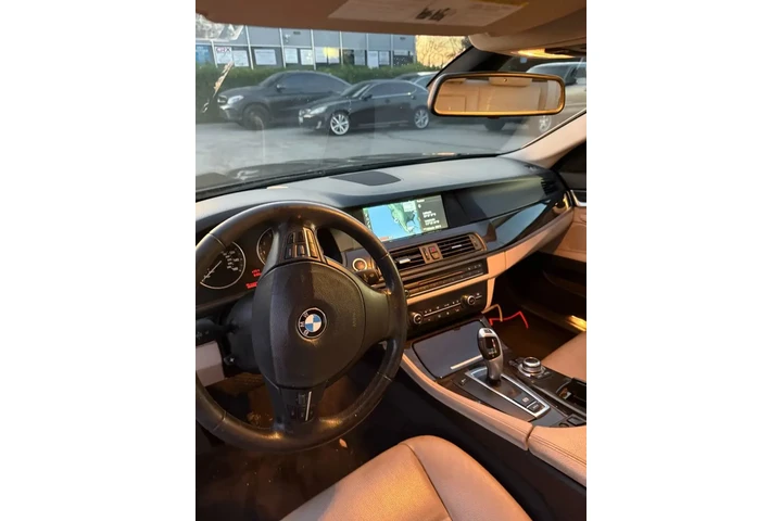 $6999 : 2011 5 SERIES image 9