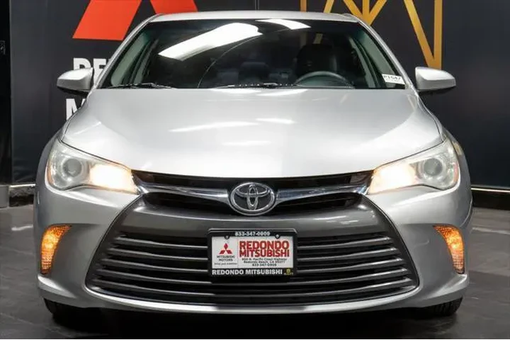 $15548 : Toyota Camry 2015 SE 4dr Sed image 6