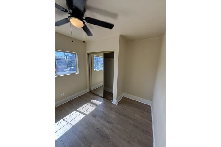 $850 : En renta cuarto image 4