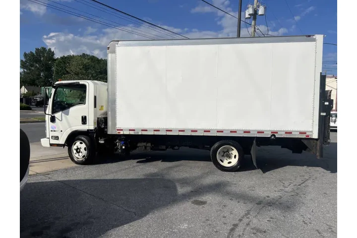 $16900 : 2018 NQR image 10