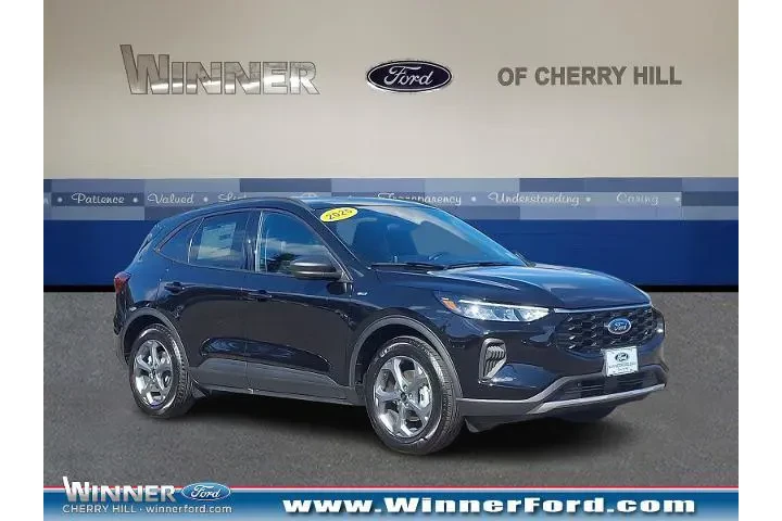 $31500 : Ford Escape 2025 ST-Line 4dr image 1