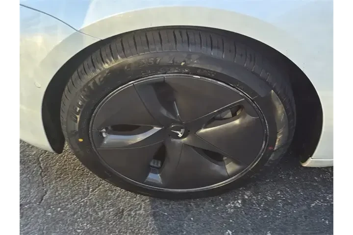 $15990 : Tesla Model 3 2018 Long Rang image 6