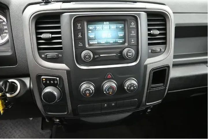 $18491 : Ram 1500 2017 4x2 Express 4d image 8