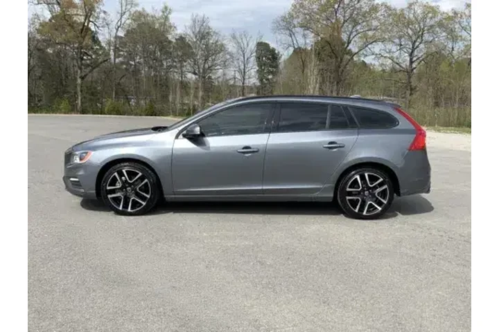 $20900 : 2018 V60 T5 image 5