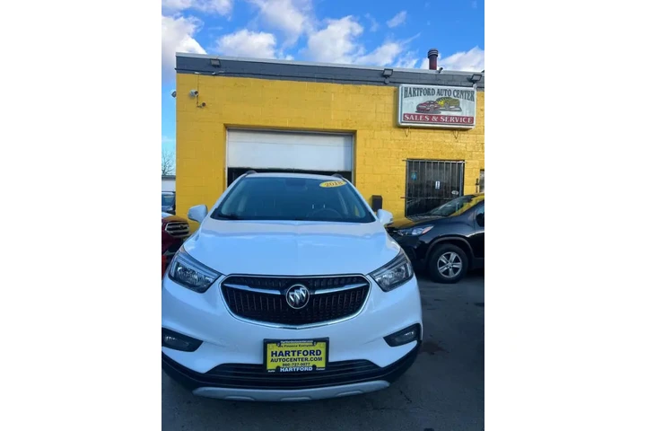 $9999 : 2018 Encore Preferred II image 3