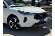 $25874 : Ford Escape 2023 AWD ST-Line thumbnail