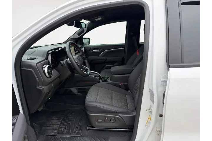 $36500 : Chevrolet Colorado 2024 4x4 image 9