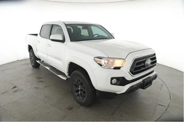 $27994 : Toyota Tacoma 2021 4x2 SR5 4 image 2