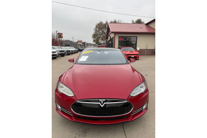 $14950 : 2014 Model S 85 image 3