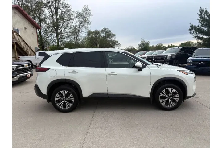 $14950 : 2023 Rogue SV image 5