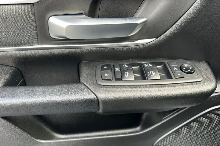 $22289 : Ram 1500 2021 4x2 Big Horn 4 image 10