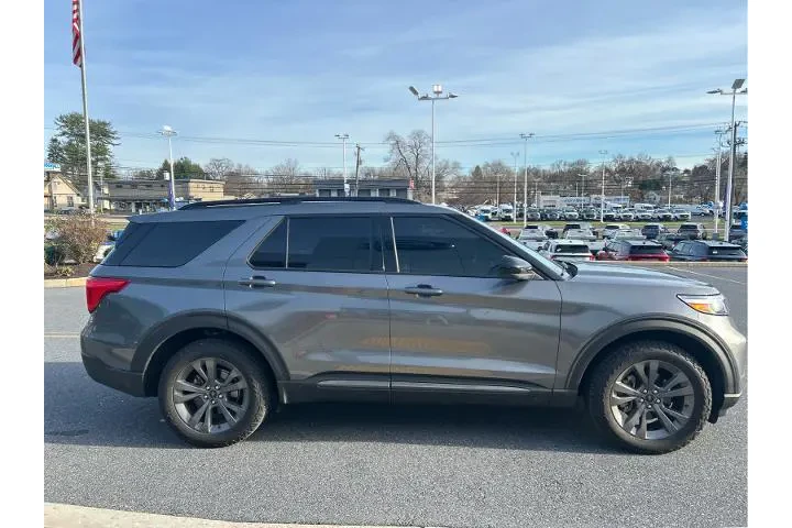 $32995 : Ford Explorer 2022 AWD XLT 4 image 5