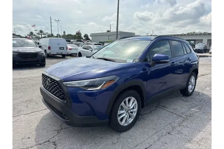$21888 : Toyota Corolla Cross 2023 LE image 7