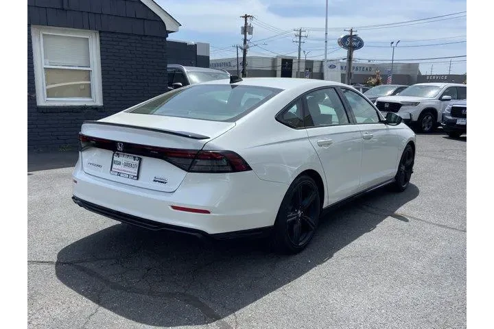 $24387 : Honda Accord Hybrid 2024 Spo image 4