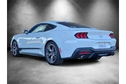 $27824 : Ford Mustang 2024 EcoBoost 2 thumbnail