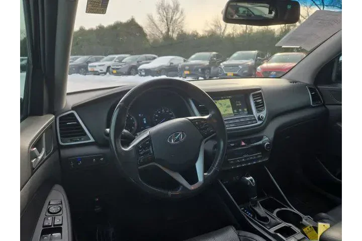 $10000 : Hyundai TUCSON 2016 Limited image 10