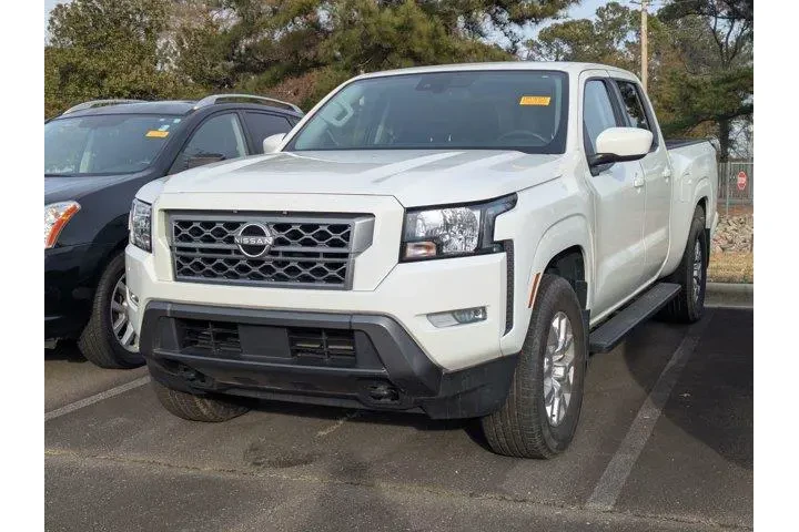$31950 : Nissan Frontier 2023 4x4 SV image 2