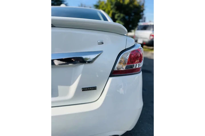 $8995 : 2015 Altima 2.5 S image 9