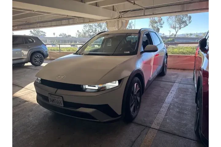 $35990 : Hyundai IONIQ 5 2025 SEL 4dr image 1