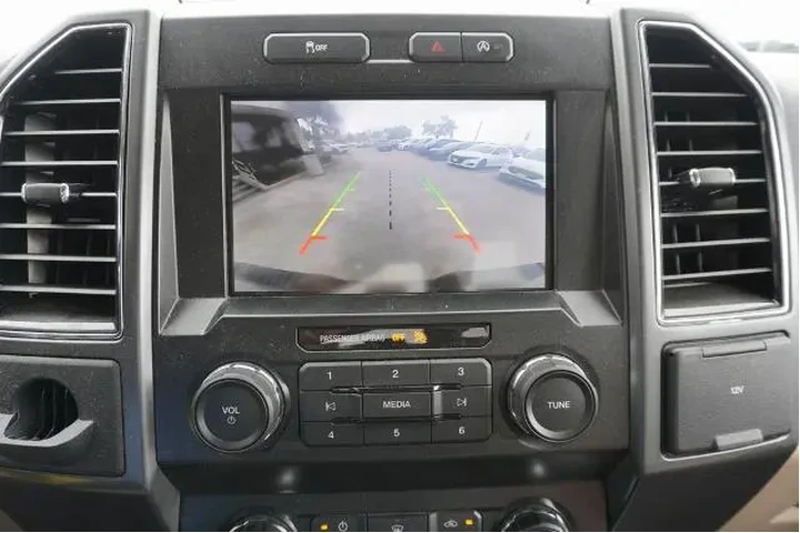 $24688 : Ford F-150 2019 4x2 XLT 4dr image 8