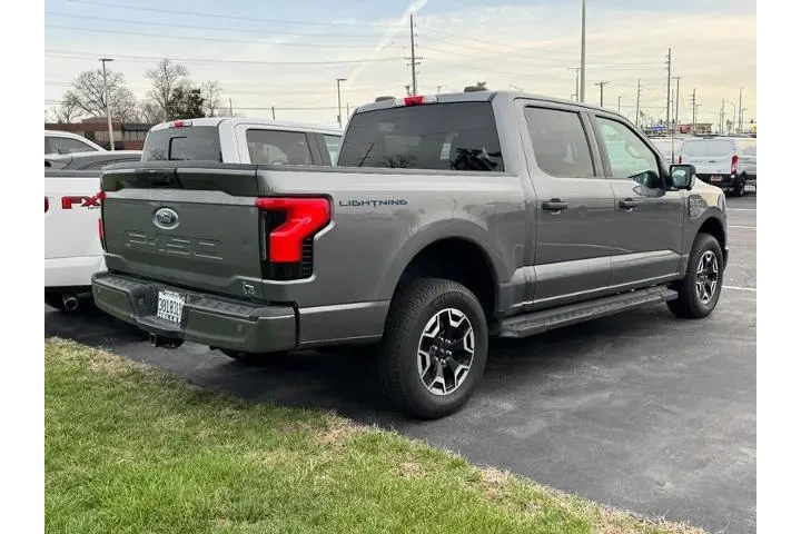 $36995 : Ford F-150 Lightning 2023 AW image 2