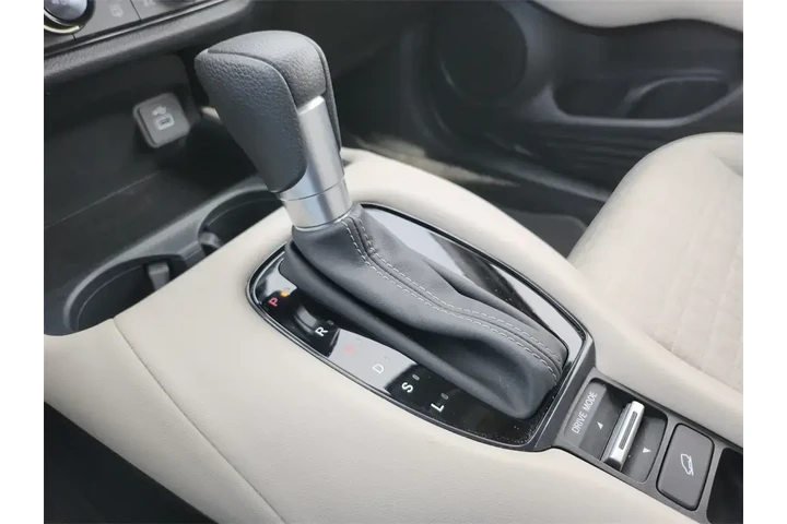 $25500 : Honda HR-V 2025 LX 4dr Cross image 10