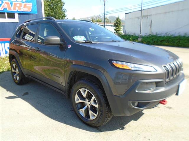 $13999 : 2017 Cherokee Trailhawk image 10