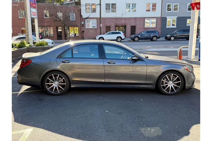 $54995 : 2018 AMG S 63 4MATIC Sedan image 4