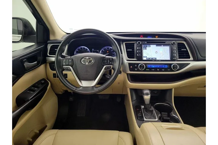 $27998 : Toyota Highlander 2017 XLE 4 image 10